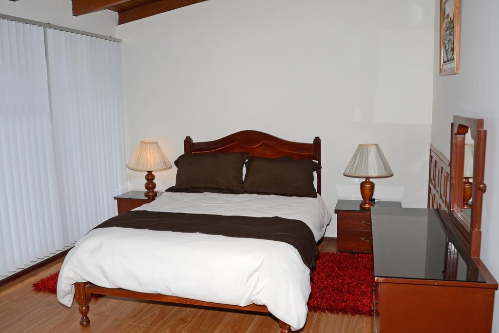 Aparthotel Amaranta Кито Екстериор снимка